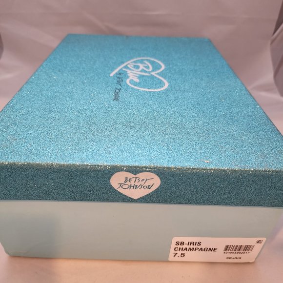 Betsey Johnson stilettos - SB-IRIS CHAMPAGNE - Size 7.5 - Picture 3 of 3